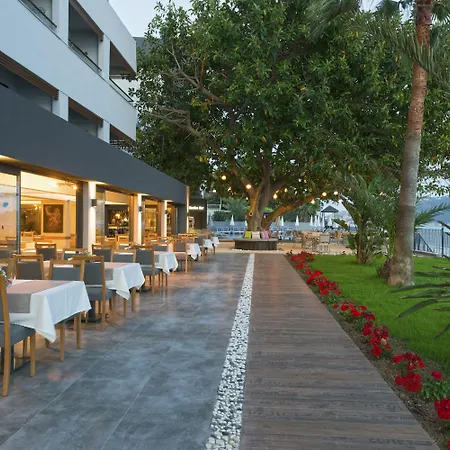 Floria Beach Hotel-3